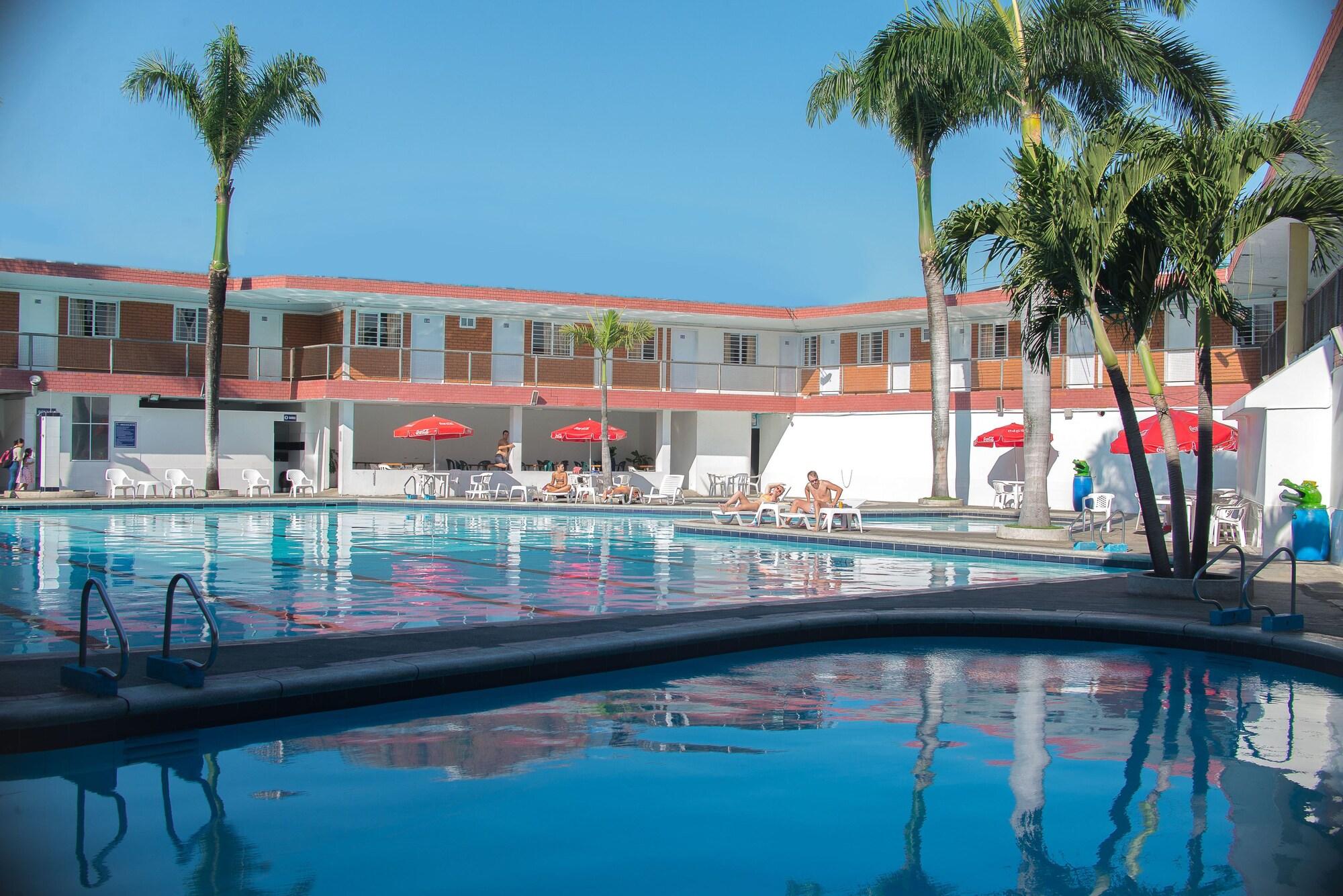 Hotel La Luna Santiago de Cali エクステリア 写真