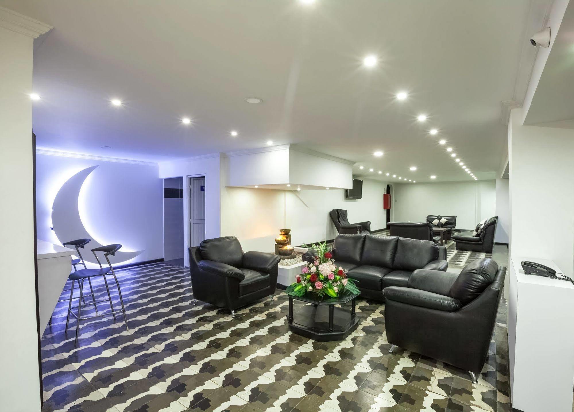 Hotel La Luna Santiago de Cali エクステリア 写真