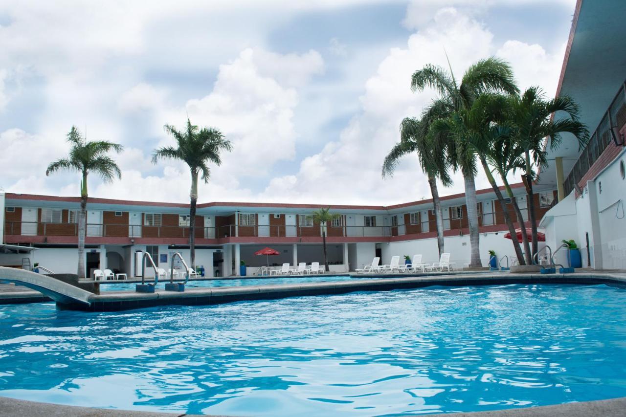 Hotel La Luna Santiago de Cali エクステリア 写真